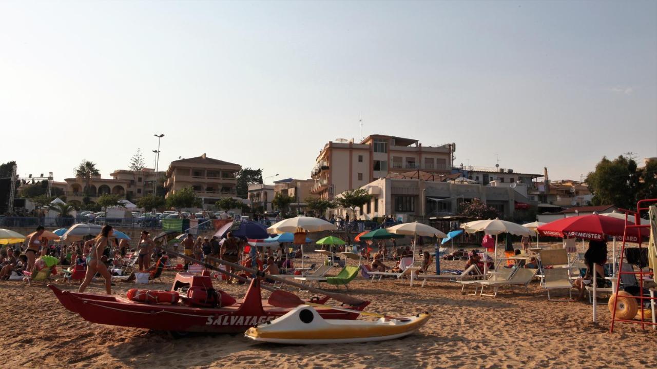 Medusa Mdna Marina di Modica Exteriör bild