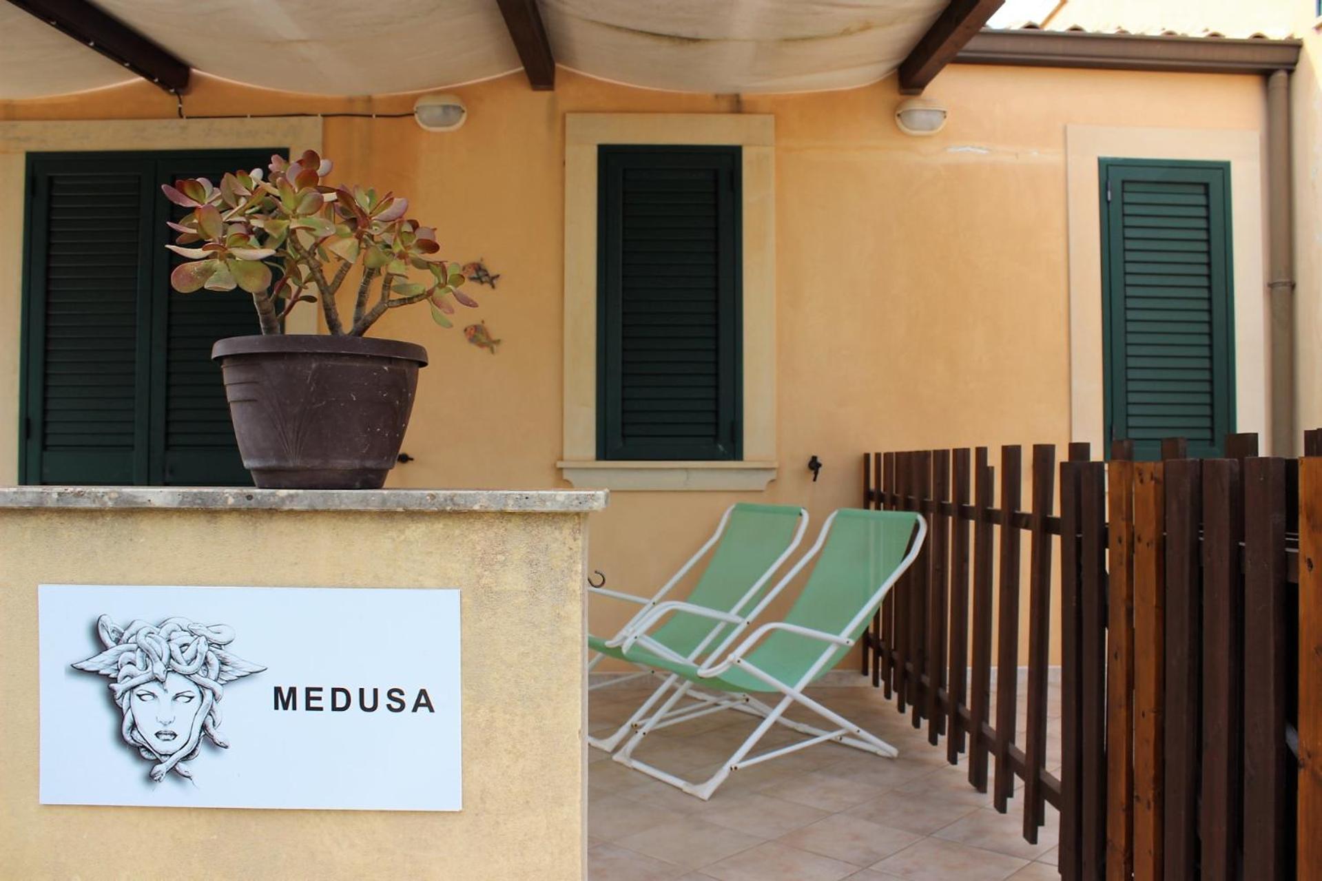 Medusa Mdna Marina di Modica Rum bild